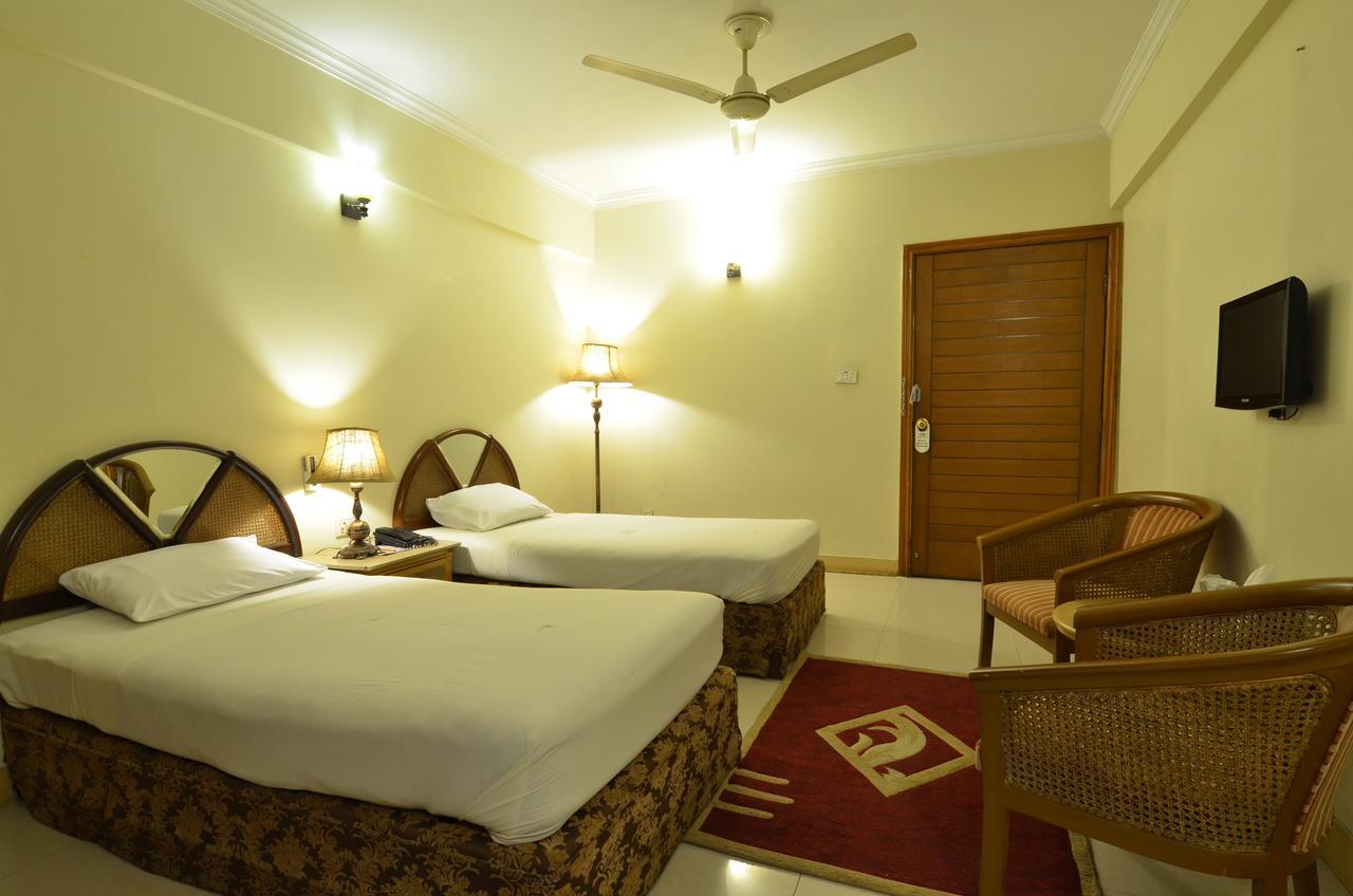 Pak Continental Hotel Bahawalpur Extérieur photo